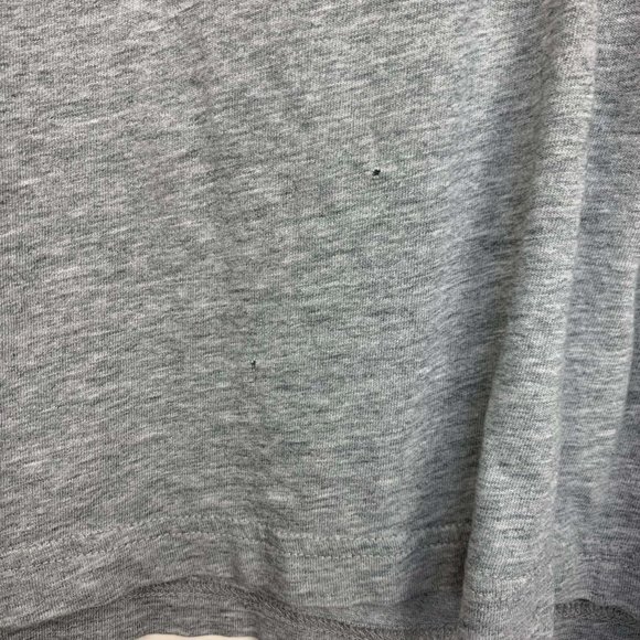 Uniqlo Grey Tee - Picture 2 of 5